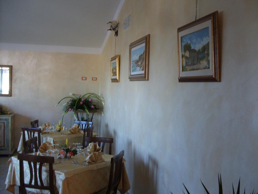 Hotel Lu Baroni Budoni Εξωτερικό φωτογραφία