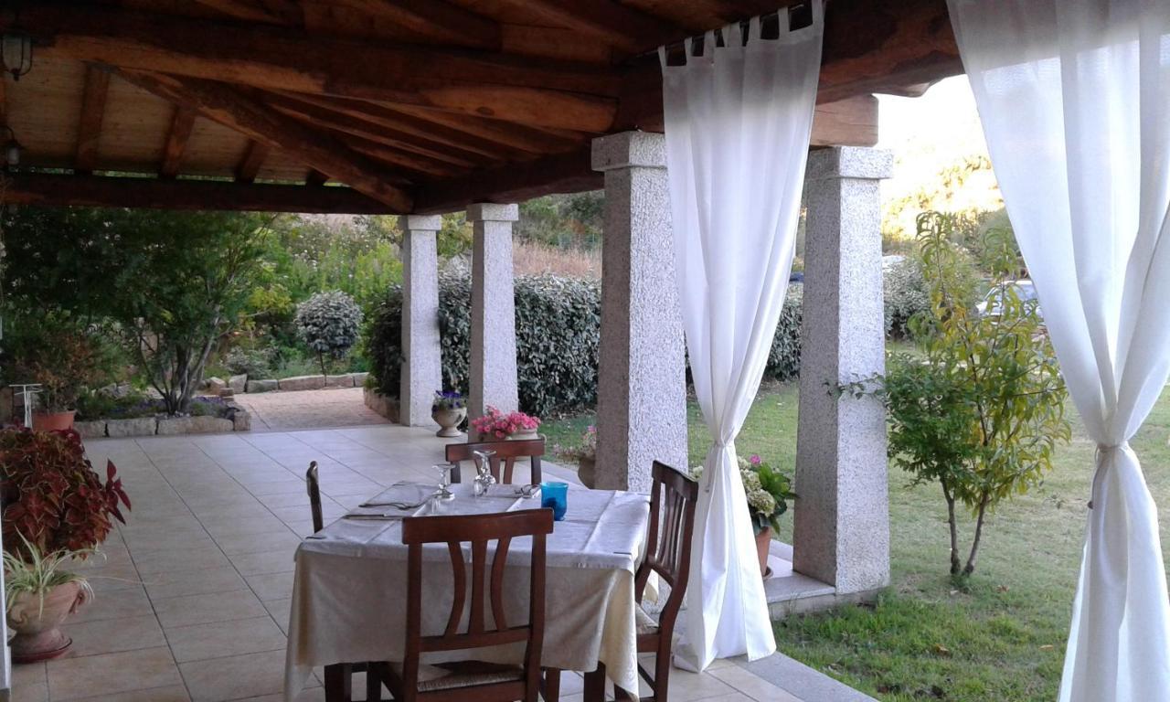 Hotel Lu Baroni Budoni Εξωτερικό φωτογραφία