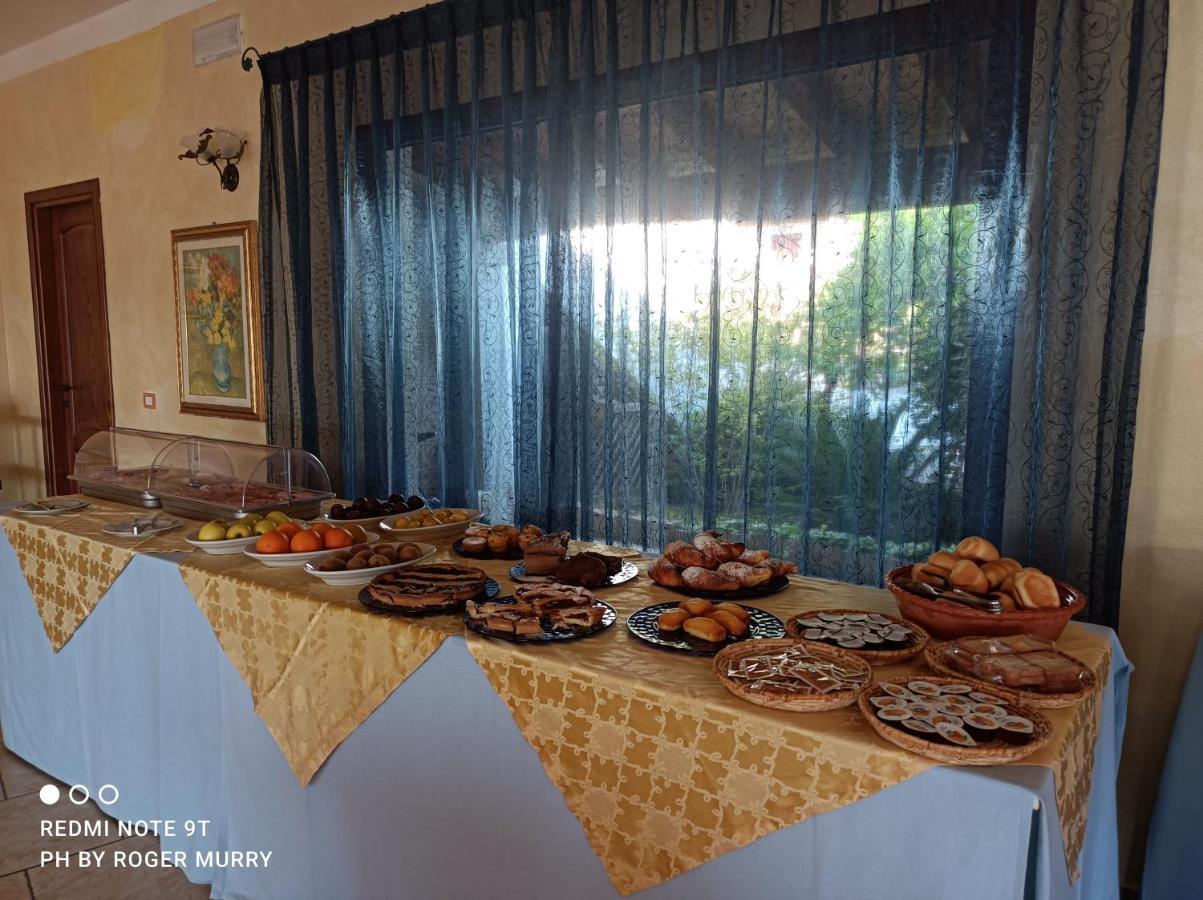 Hotel Lu Baroni Budoni Εξωτερικό φωτογραφία